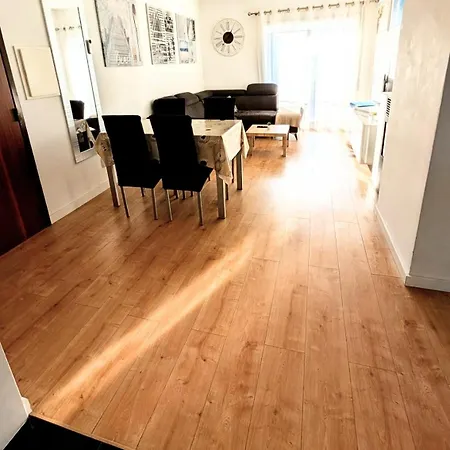 Appartement à De 3 Pièces - 72m2 *
